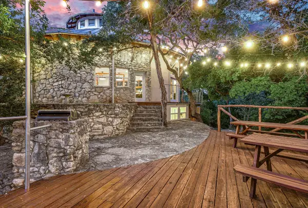 Address not disclosed, Spicewood, TX 78669