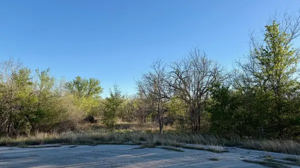 14 Spanish Oaks BLVD, Lockhart, TX 78644