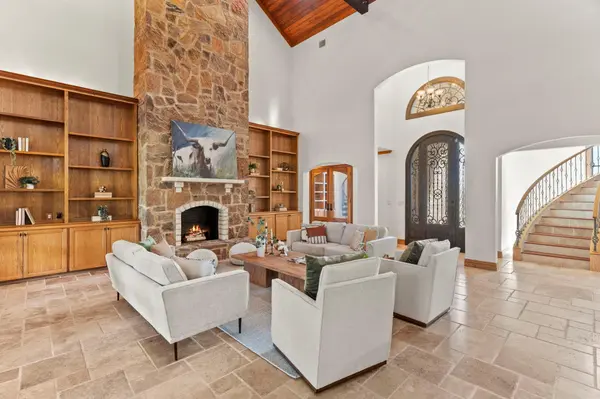 2180 La Ventana PKWY, Driftwood, TX 78619