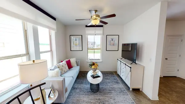 8113 Springsteen DR, Austin, TX 78744