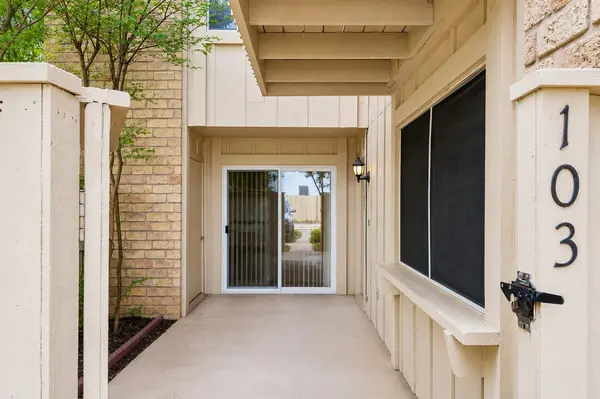 8340 Fathom CIR #103, Austin, TX 78750