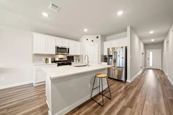 1117 Tipton ST, Georgetown, TX 78633