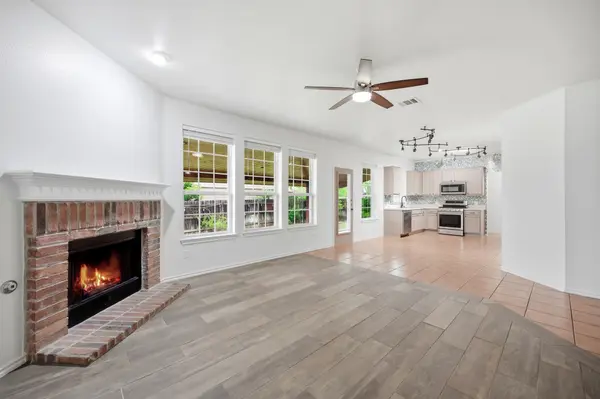 1136 Beechwood DR, Kyle, TX 78640