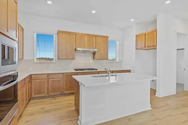127 Silverbell LN, Bastrop, TX 78602