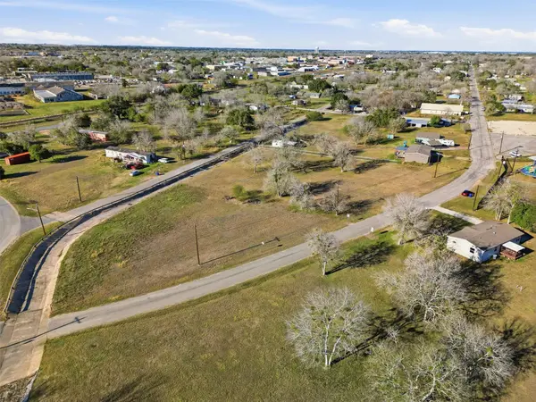 TBD Dunn ST, Yoakum, TX 77995