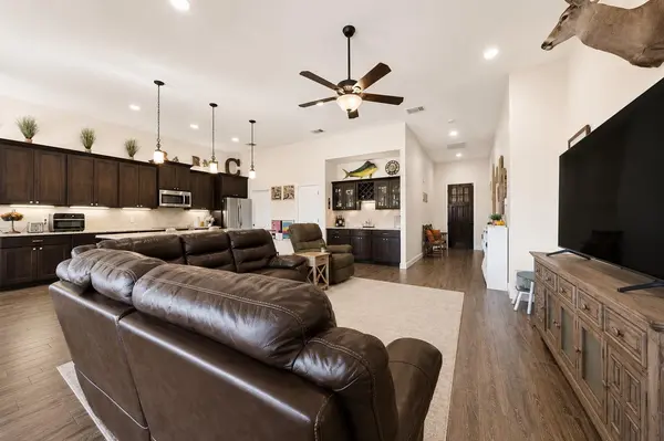 1773 Desiree ST, Canyon Lake, TX 78133