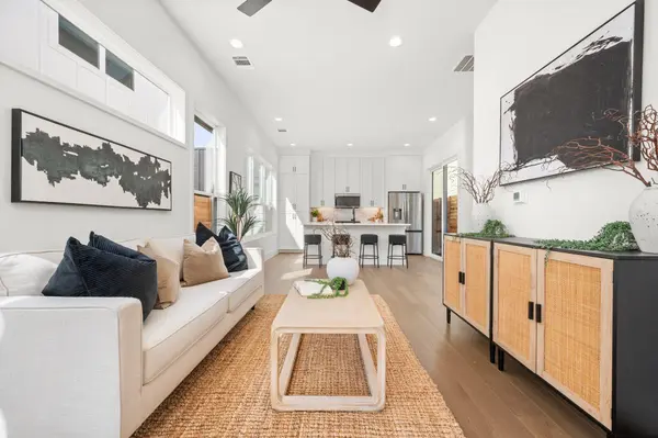1407 Cedar Ave #2, Austin, TX 78702