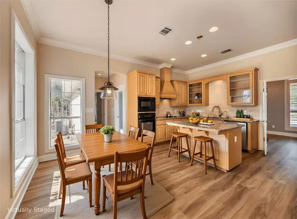 117 Vista Oaks DR, Dripping Springs, TX 78620
