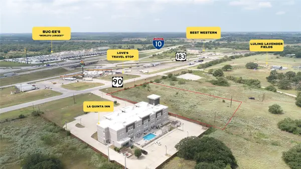 197 E Highway 90 HWY, Luling, TX 78648