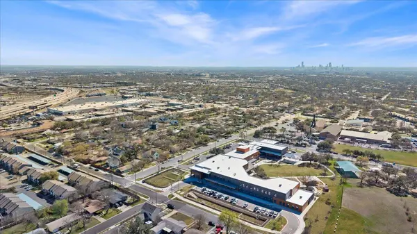 8017 Lazy LN, Austin, TX 78757
