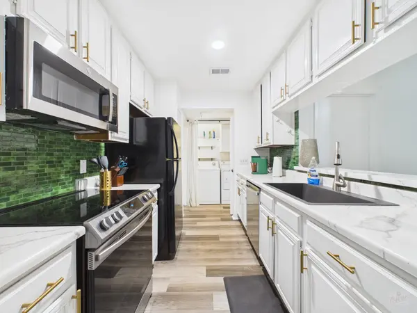 806 W 24th ST #300, Austin, TX 78705