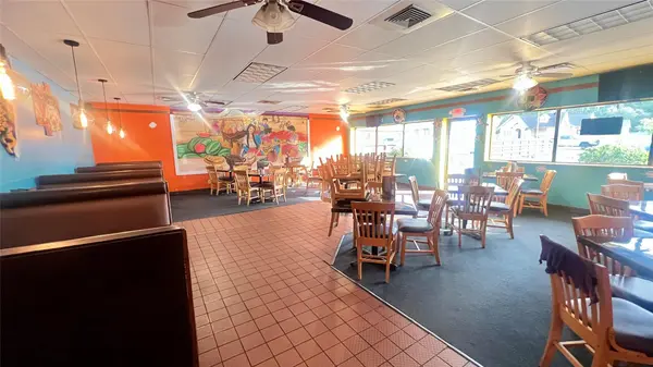 403 N Jefferson ST, La Grange, TX 78945
