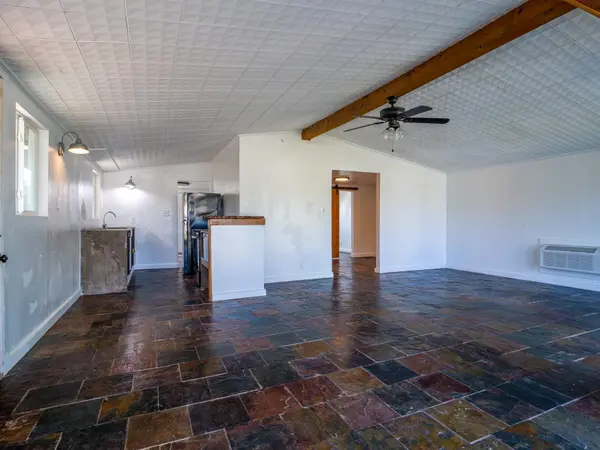 103 Chisum ST, Burnet, TX 78611