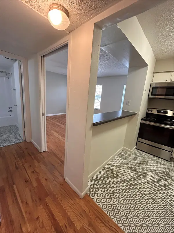 808 Winflo DR #210, Austin, TX 78703