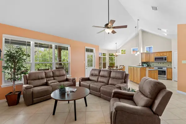 107 Kandi LN, Sunrise Beach, TX 78643