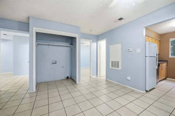 2009 W Loop #A, Austin, TX 78758
