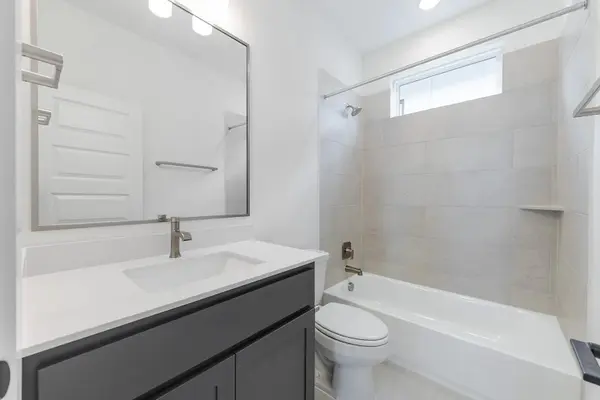 405 Austin Heights RD, Lakeway, TX 78738