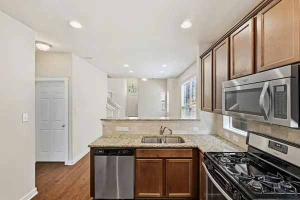 2101 Rivers Edge WAY #32, Austin, TX 78741