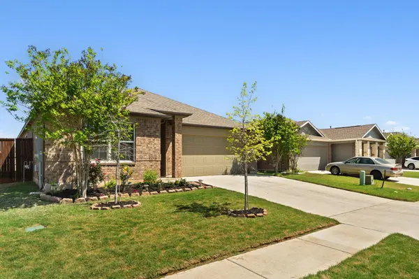 142 Esparza DR, Bastrop, TX 78602
