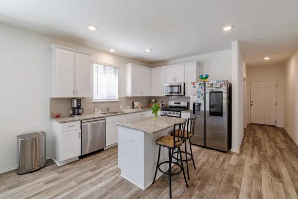 1620 Holly Lake DR, Leander, TX 78641