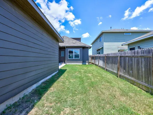 108 Timber Brook DR, Hutto, TX 78634