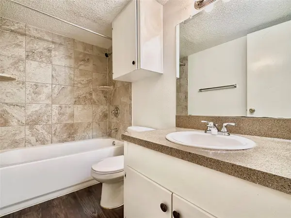 301 W 29th ST #D101, Austin, TX 78705
