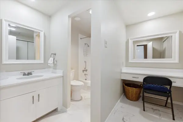 1801 Lavaca ST #7L, Austin, TX 78701