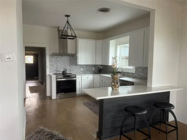 405 East College ST, Llano, TX 78643