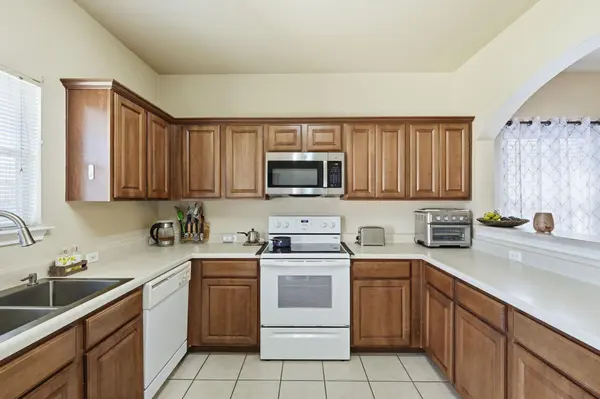 13313 Marie LN, Manor, TX 78653