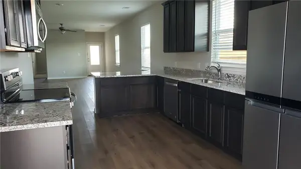 101 Declaration LN, Liberty Hill, TX 78642