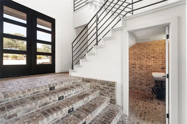 608 Buffalo TRL, Liberty Hill, TX 78642