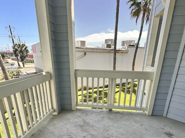 7000 Seawall BLVD #125, Galveston, TX 77551