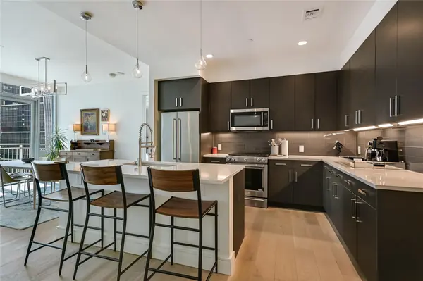222 West Ave #1613, Austin, TX 78701