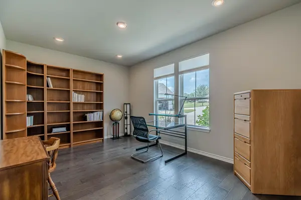 318 Dancing Oak LN #104, San Marcos, TX 78666