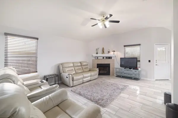 203 Endeavour, Kyle, TX 78640