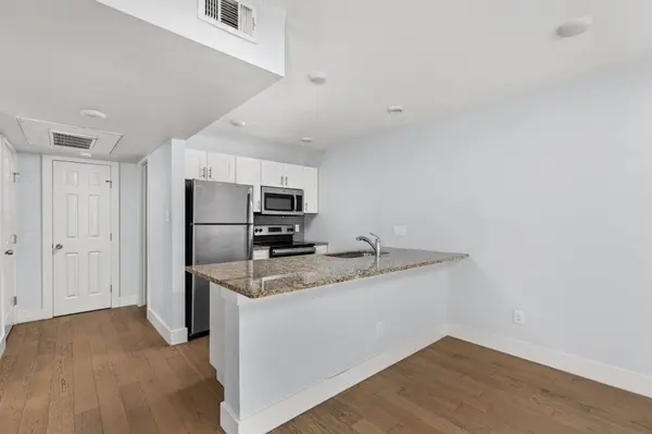 909 Reinli ST #232, Austin, TX 78751