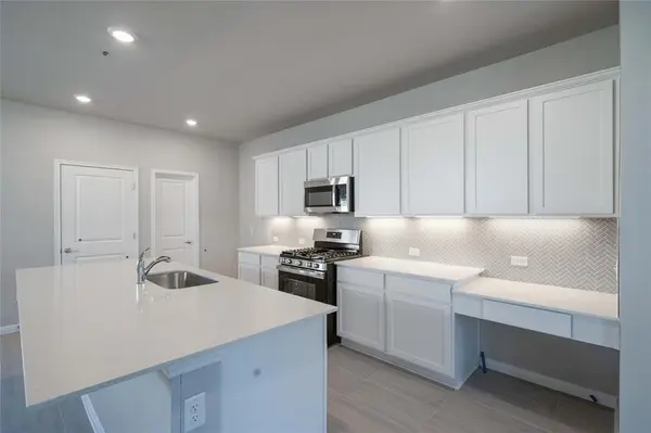 5409 Baythorne DR #A, Austin, TX 78747