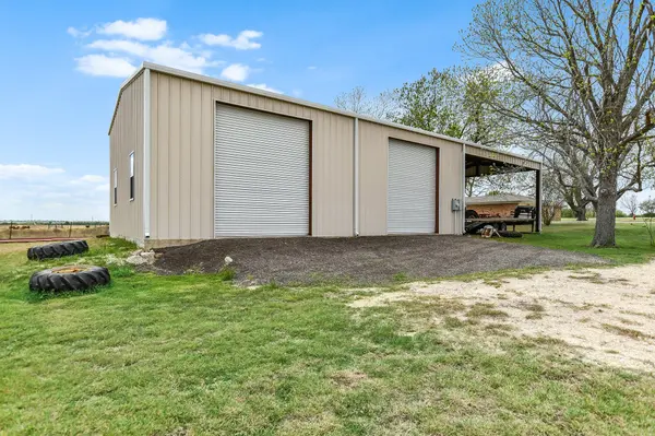 1601 CR 463 (and CR 465), Elgin, TX 78621