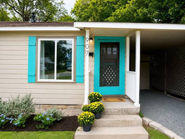 907 E 56th ST, Austin, TX 78751
