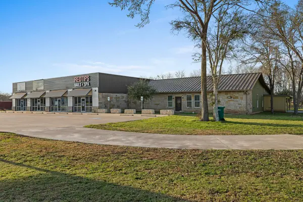 1417 W State Highway 71 #E, La Grange, TX 78945