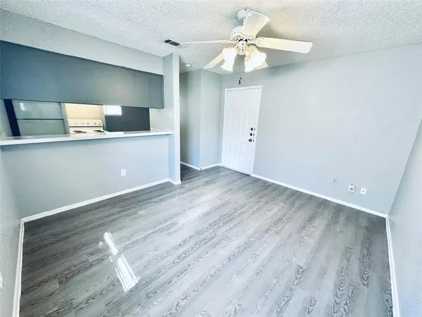 3702 S Second ST #103, Austin, TX 78704