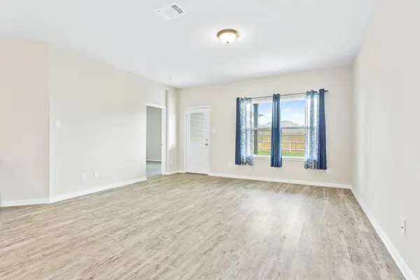 2072 Port Ellen DR, Round Rock, TX 78664