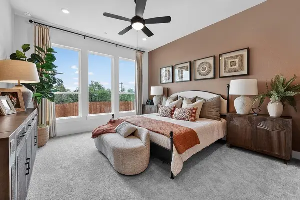 480 Emerald Walk LOOP, Dripping Springs, TX 78620