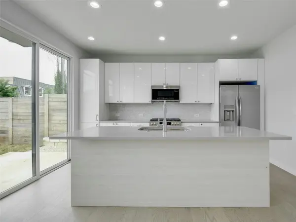 313 Blackson Ave #B, Austin, TX 78752