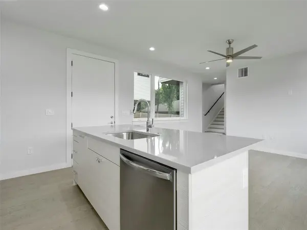 313 Blackson Ave #B, Austin, TX 78752