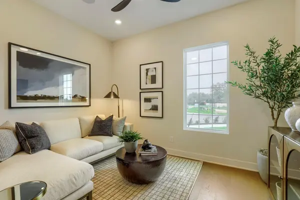336 Ridgeway LN, Georgetown, TX 78628