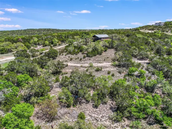 910 Plant Lady LN, Dripping Springs, TX 78620