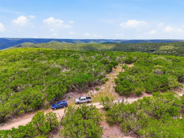 20 Winchester RD, Leakey, TX 78873