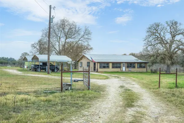 4025 County Road 284, Harwood, TX 78632