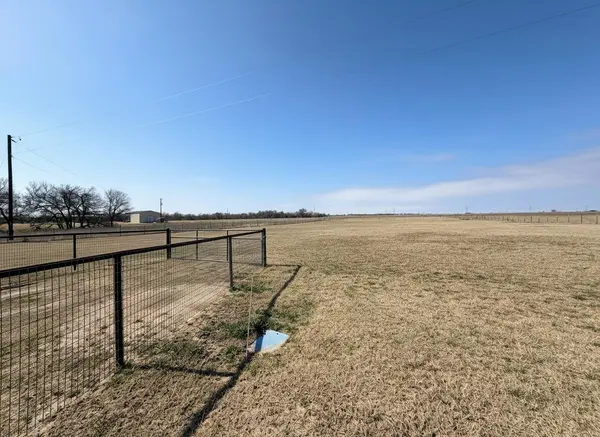 4622 County Road 429, Rockdale, TX 76567
